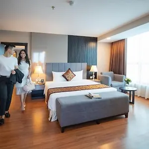 **** Hotel Orange Hotel - Centrally Located Near Dragon Bridge, Han Market, Con Market, And The Cham Museum, Always Friendly, Open 24Hours Welcome Vietnam